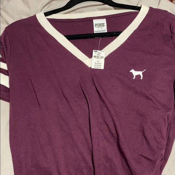 Maroon v neck - Picture 3 of 3